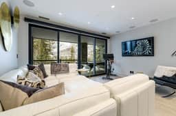 La Foret on Forest Road - Image 5