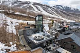 Snowbound at King's Crown - Image 5