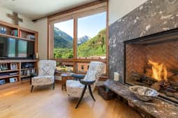 Main Stage Penthouse - Image 4