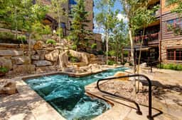 Slopeside Retreat at Flagstaff Lodge - Image 4
