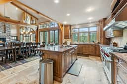 Mont Vista Chateau - Image 4