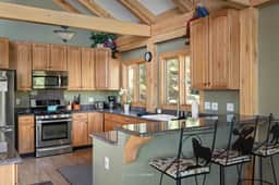 Snow Mountain Lodge - Image 2