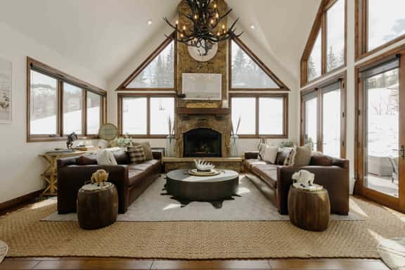 Arrowpines Lodge - Image 1