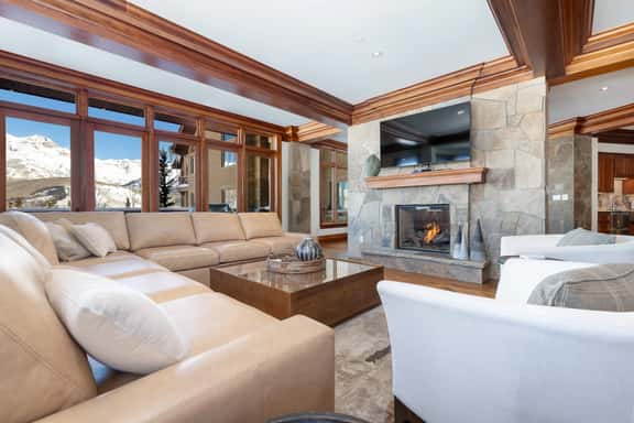 Grandview Chateau at the Lorian - Image 1