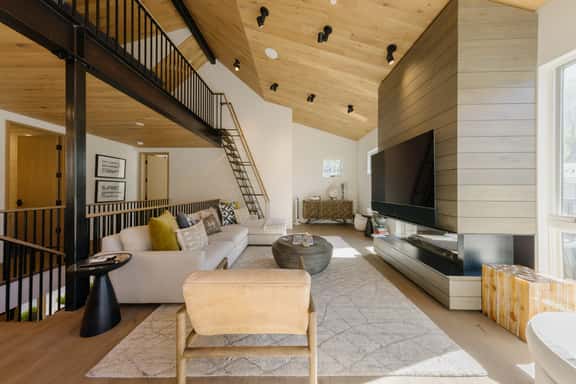 Transfer Haus - Image 1