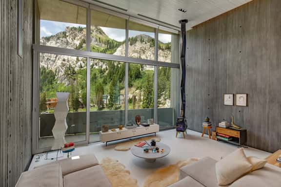 The Pinnacle at Powder Ridge - Image 1