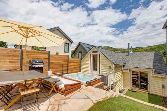 Woodside Cottage - Image 1