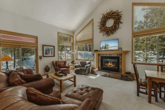 Antlers Ridge Lodge - Image 1