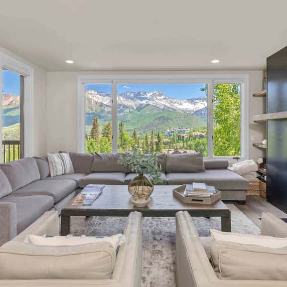 Ridgeview Retreat at the Lorian - Image 1