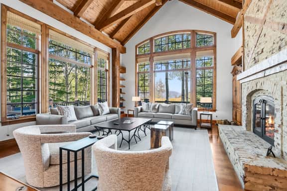Daybreak Escape at Bachelor Gulch - Image 4