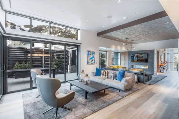 Aspen Street Lodge - Image 2