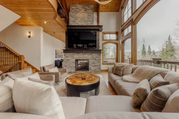 Snow Creek Cabin - Image 4