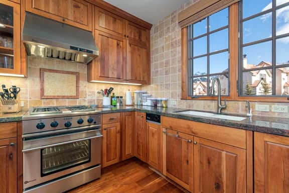 Chalet du Valais at Aspen Ridge - Image 3